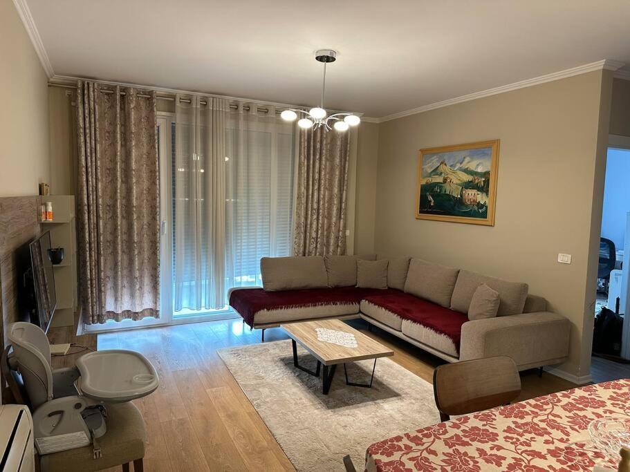 Family Friendly 2 Bedroom Apartment Eden Gardens Tirana City Center Екстер'єр фото