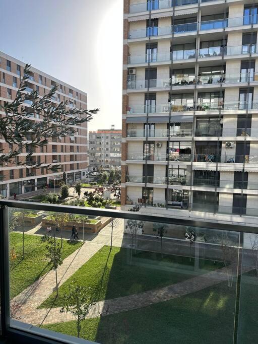 Family Friendly 2 Bedroom Apartment Eden Gardens Tirana City Center Екстер'єр фото