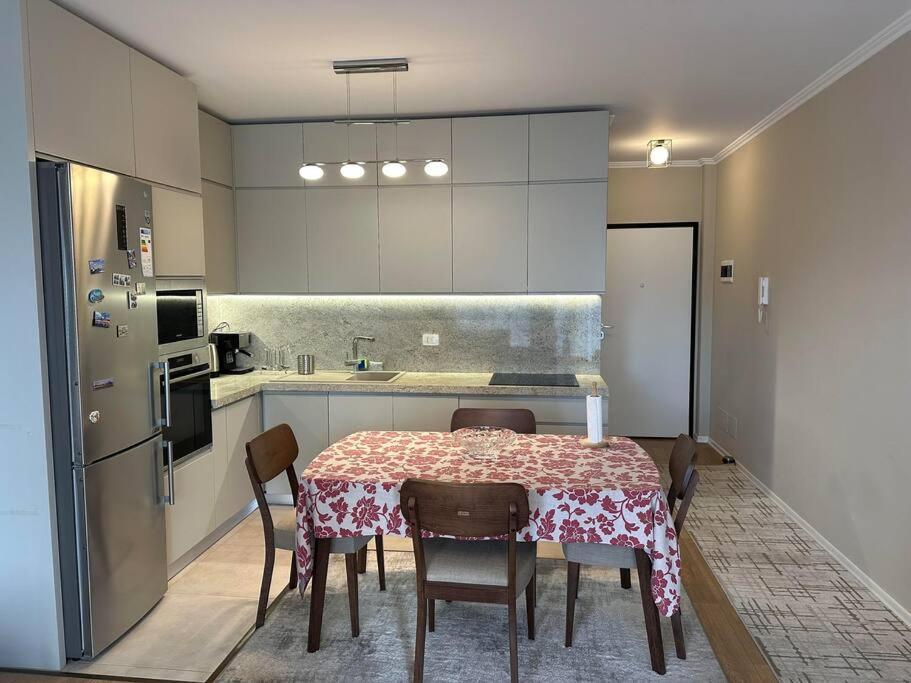 Family Friendly 2 Bedroom Apartment Eden Gardens Tirana City Center Екстер'єр фото